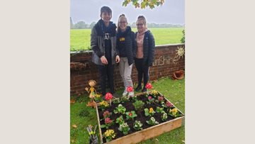 Local school children lend a helping hand at Newton Aycliffe care home